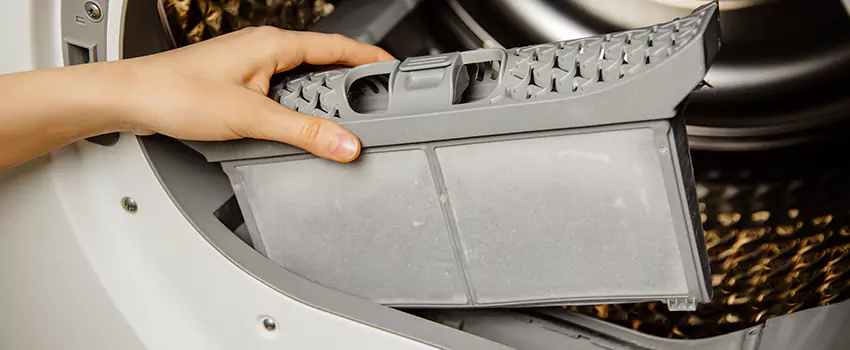 Signs Of A Clogged Dryer Lint Trap in Lehigh Acres, Florida